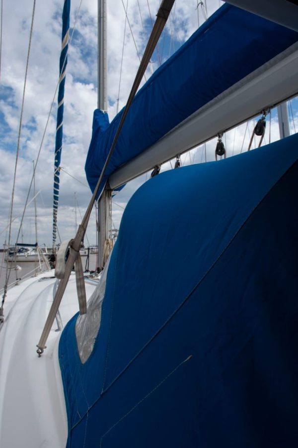 Bavaria 42’ Cruiser - Image 17