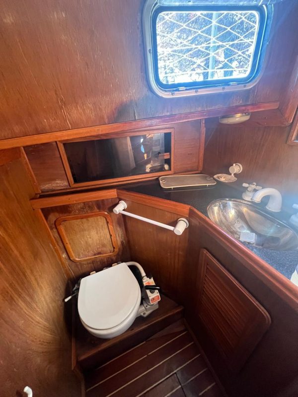 Clipper "32" - Image 24