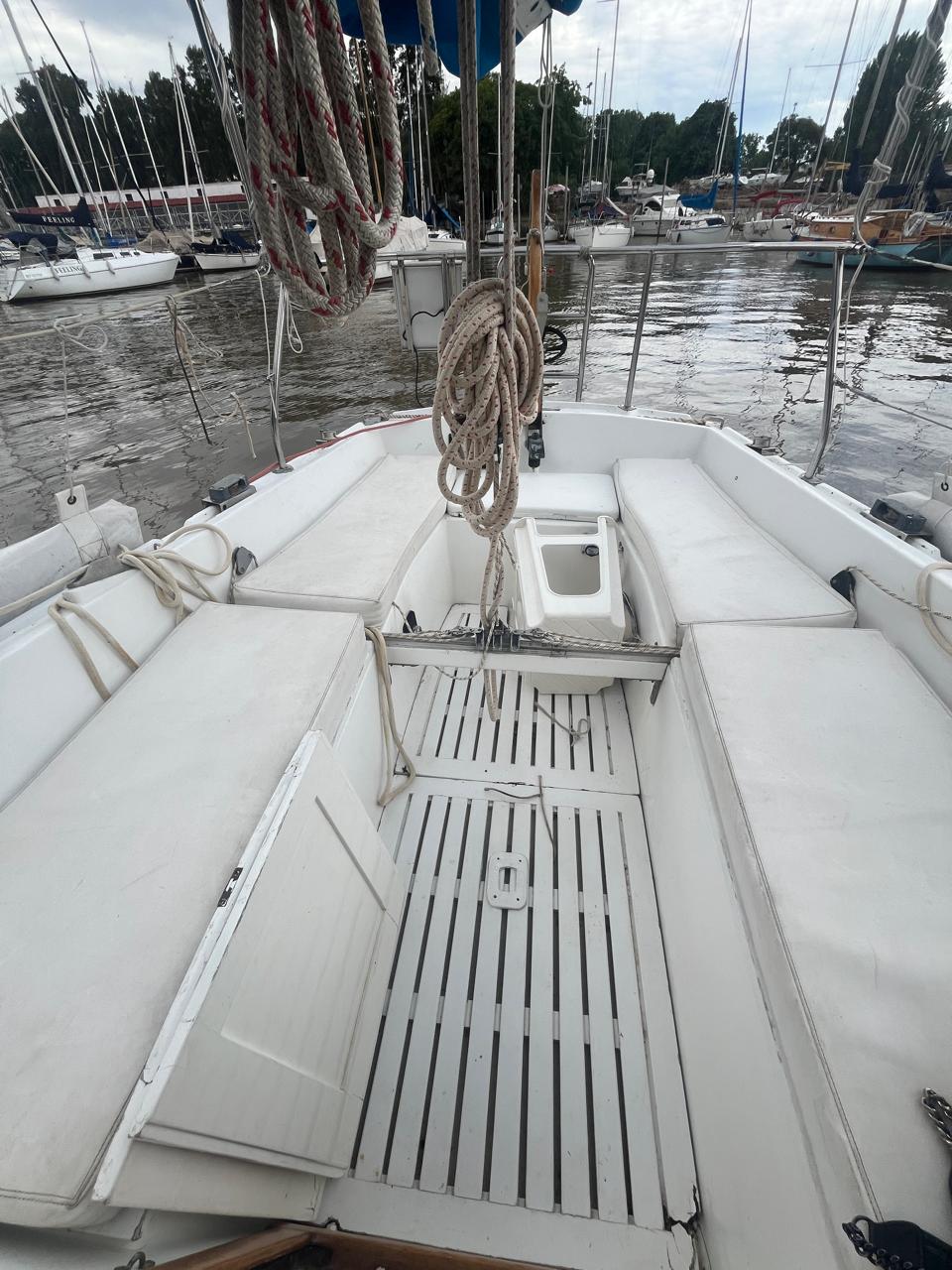 Henny 28’ - Image 5