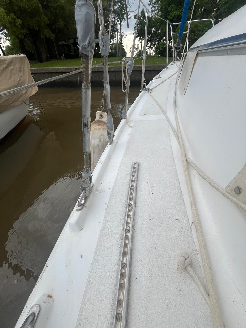 Henny 28’ - Image 16