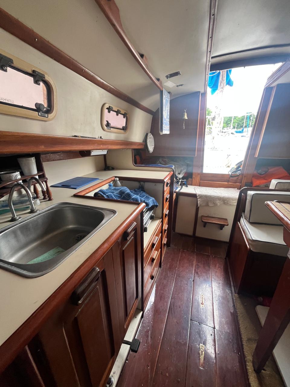 Henny 28’ - Image 32